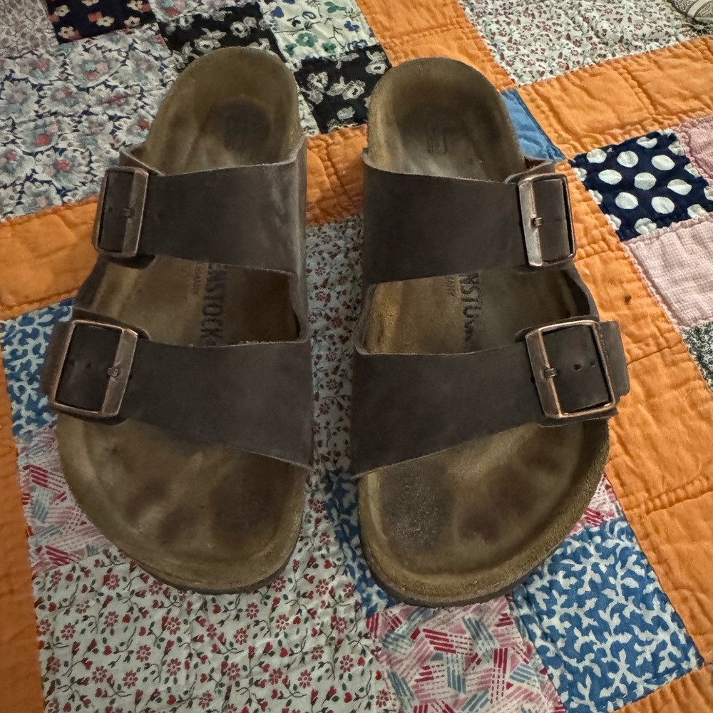 Birkenstock Leather Arizona Sandal - softbed